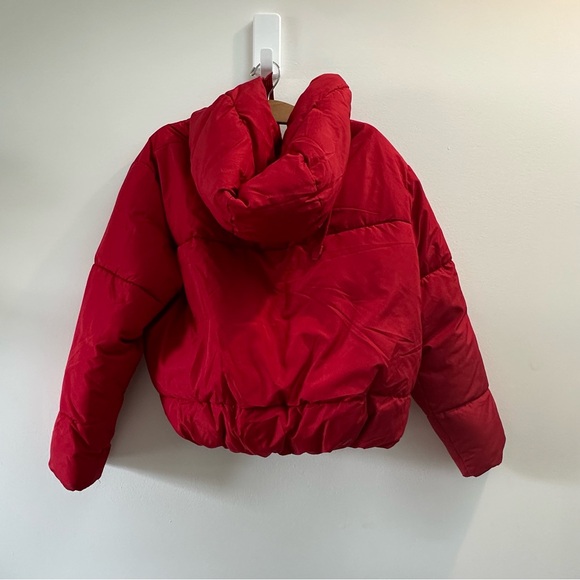 Zara Women’s Red Puffer Jacket - Picture 5 of 7